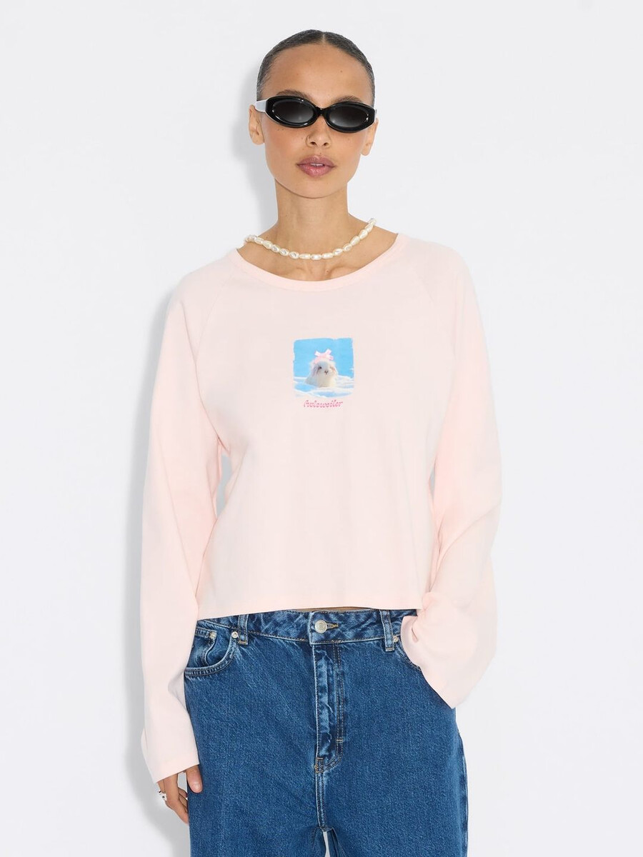 kitty a maniche lunghe