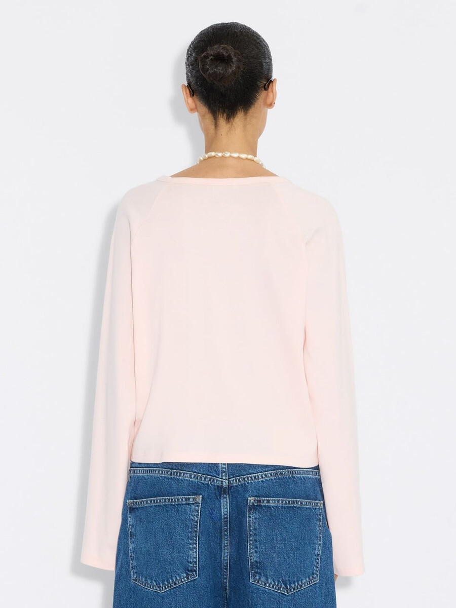 kitty a maniche lunghe